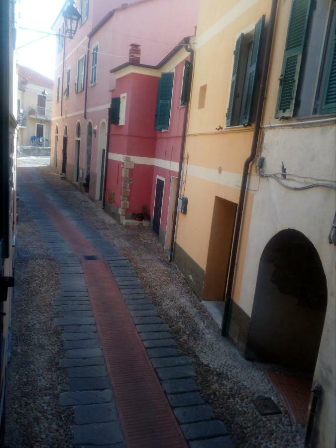 B&B Le Calegare Diano Castello Eksteriør bilde